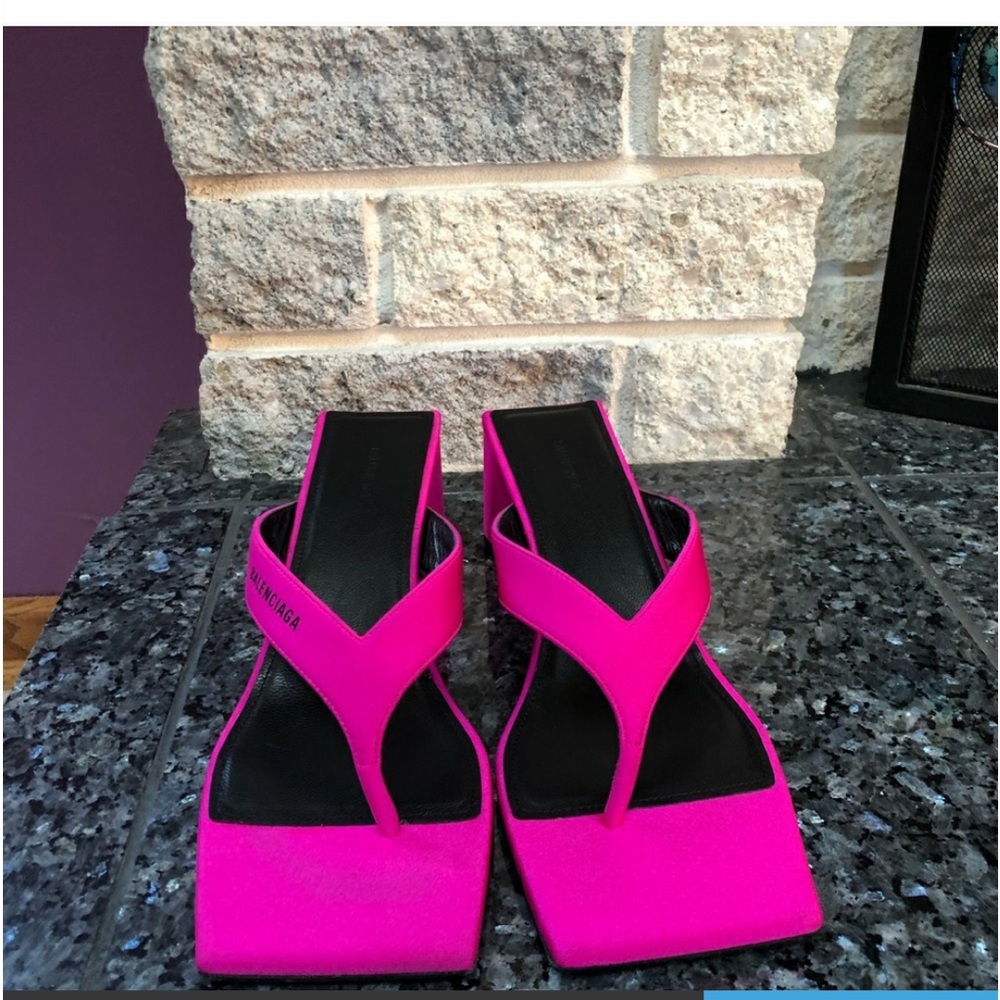 Authentic Balenciaga heeled sandals 38.5